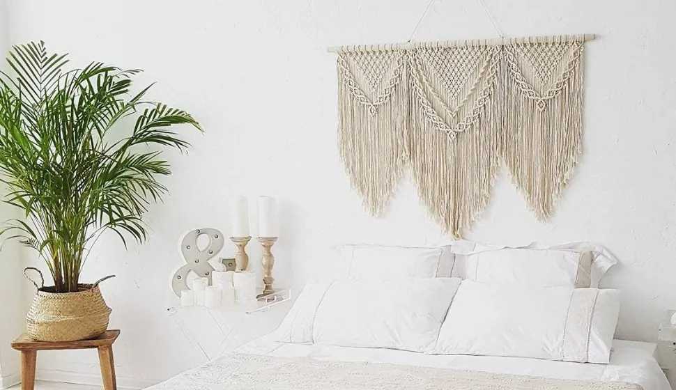 guzhiou large macrame wall hanging - Boho Tapestry Macrame Wall Decor Art- Chic Bohemian Handmade Woven Tapestry Home Decoration for Bedroom Living Room Apartment Wedding Party - 43"x32" (Wood bead)